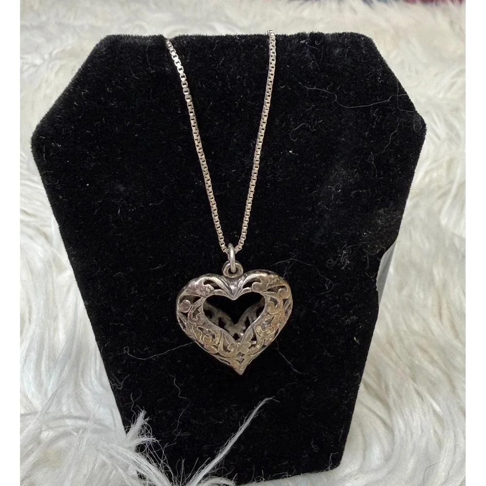 Sterling Silver Filigree Openwork Puffed Heart Pendant Box Chain Necklace 18in